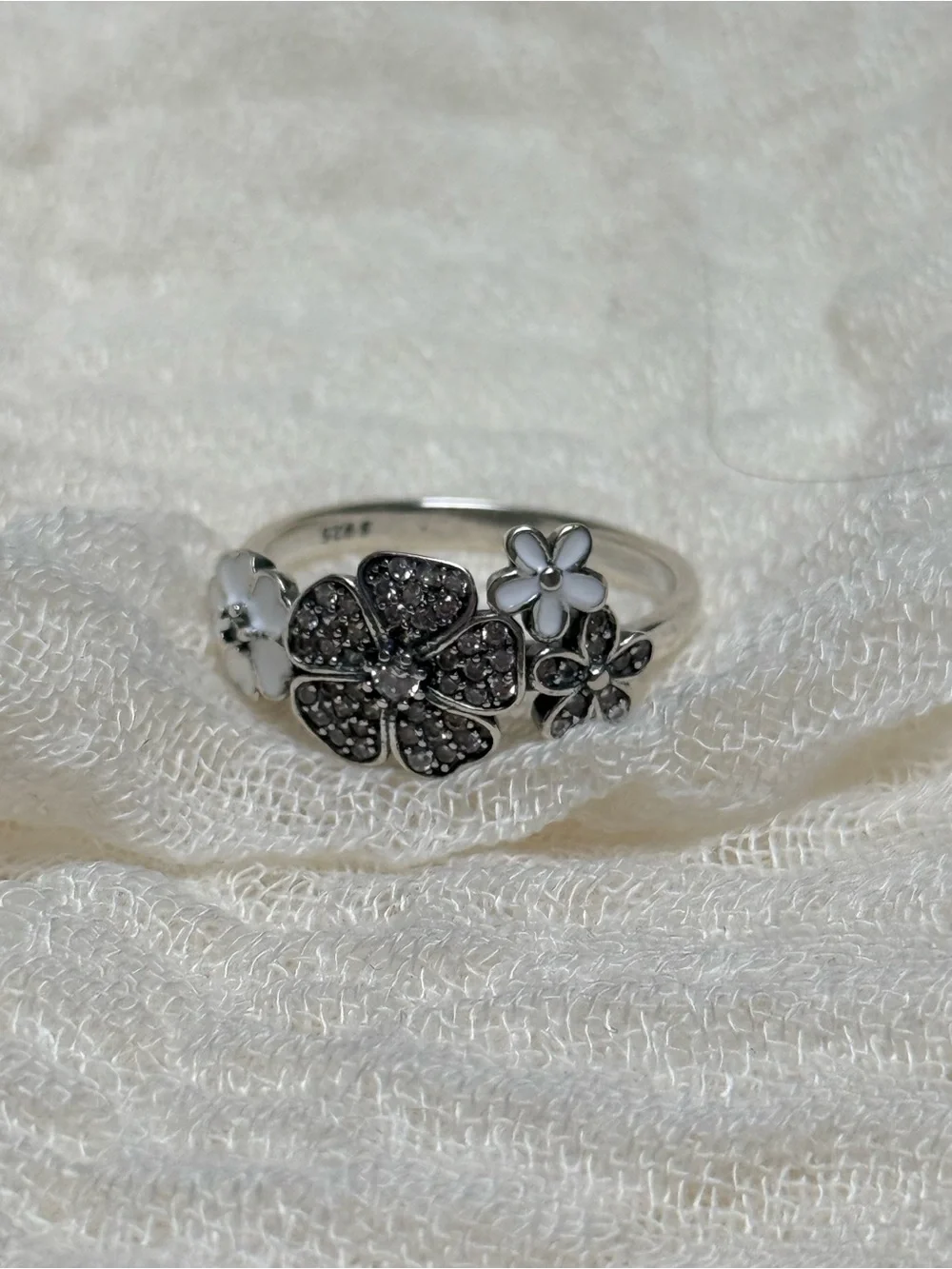 925 Sterling Silver Floral Cluster Ring with White Enamel Flowers, Size 7